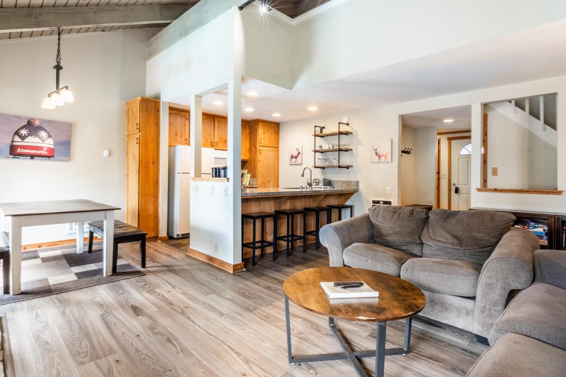25 Lee Road, Unit 138 Mammoth Lakes, CA 93546 - Photo 4 of 46 Gallery Image 4
