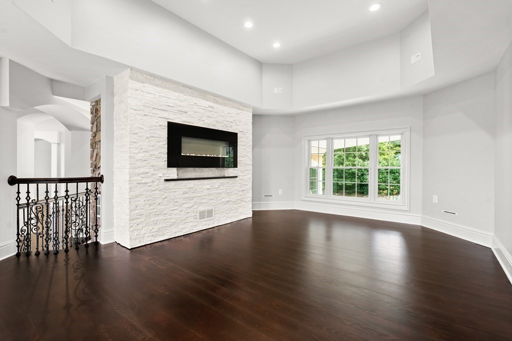 249 Prospect Street Auburn, MA 01501 - Photo 19 of 41