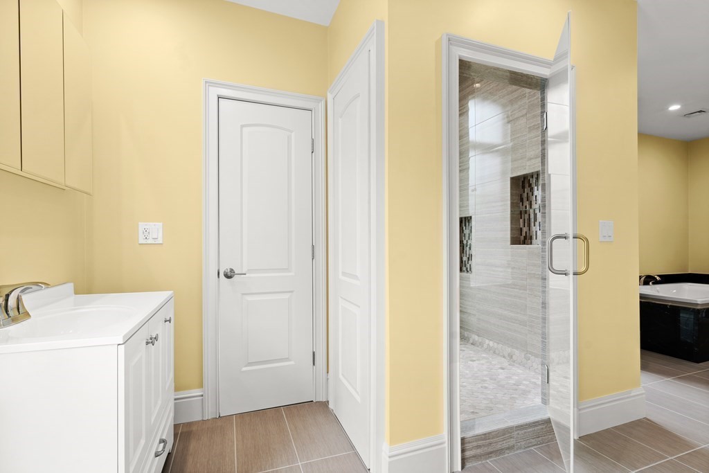249 Prospect Street Auburn, MA 01501 - Photo 21 of 41