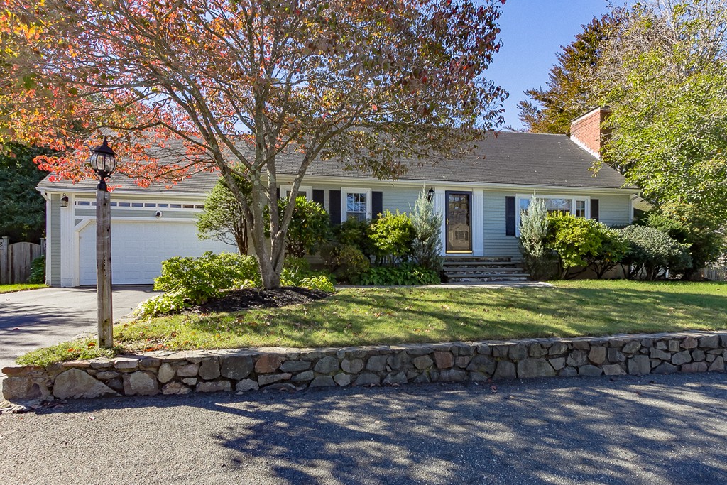 55 Kenneth Road Marblehead, MA 01945 - Photo 1 of 26