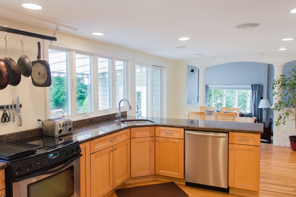 55 Kenneth Road Marblehead, MA 01945 - Photo 7 of 26