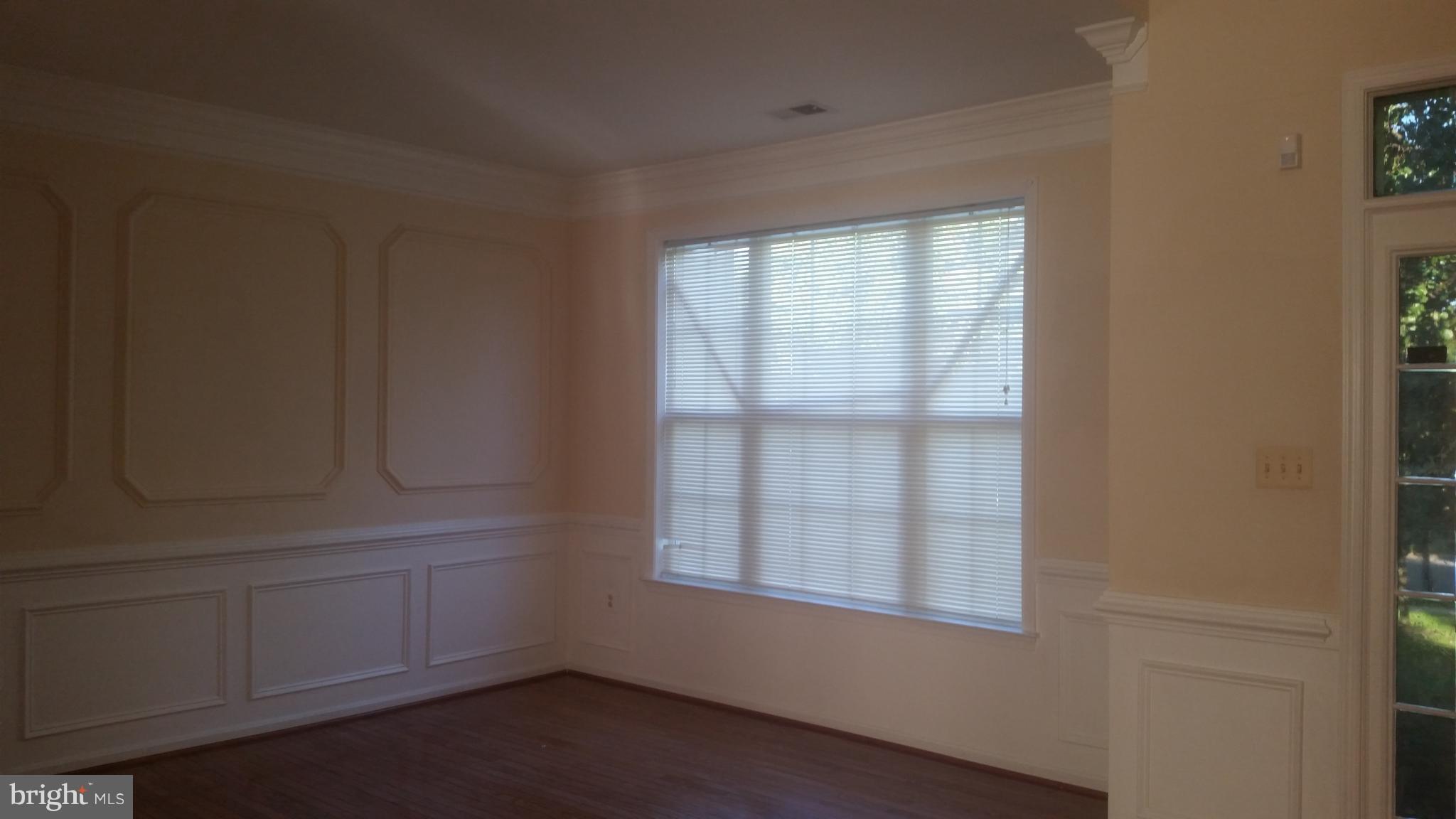 2425 Rabbits Run Street Waldorf, MD 20601 - Photo 2 of 12 Living Room