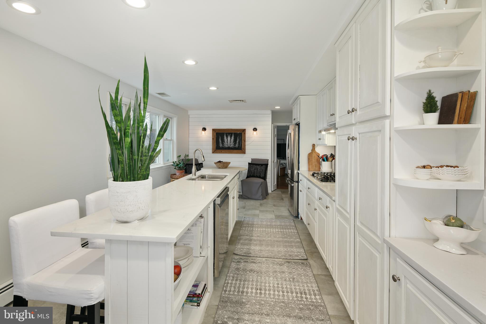 14 Forest View Road Rose Valley, PA 19086 - Photo 12 of 30 Kitchen w/ Island