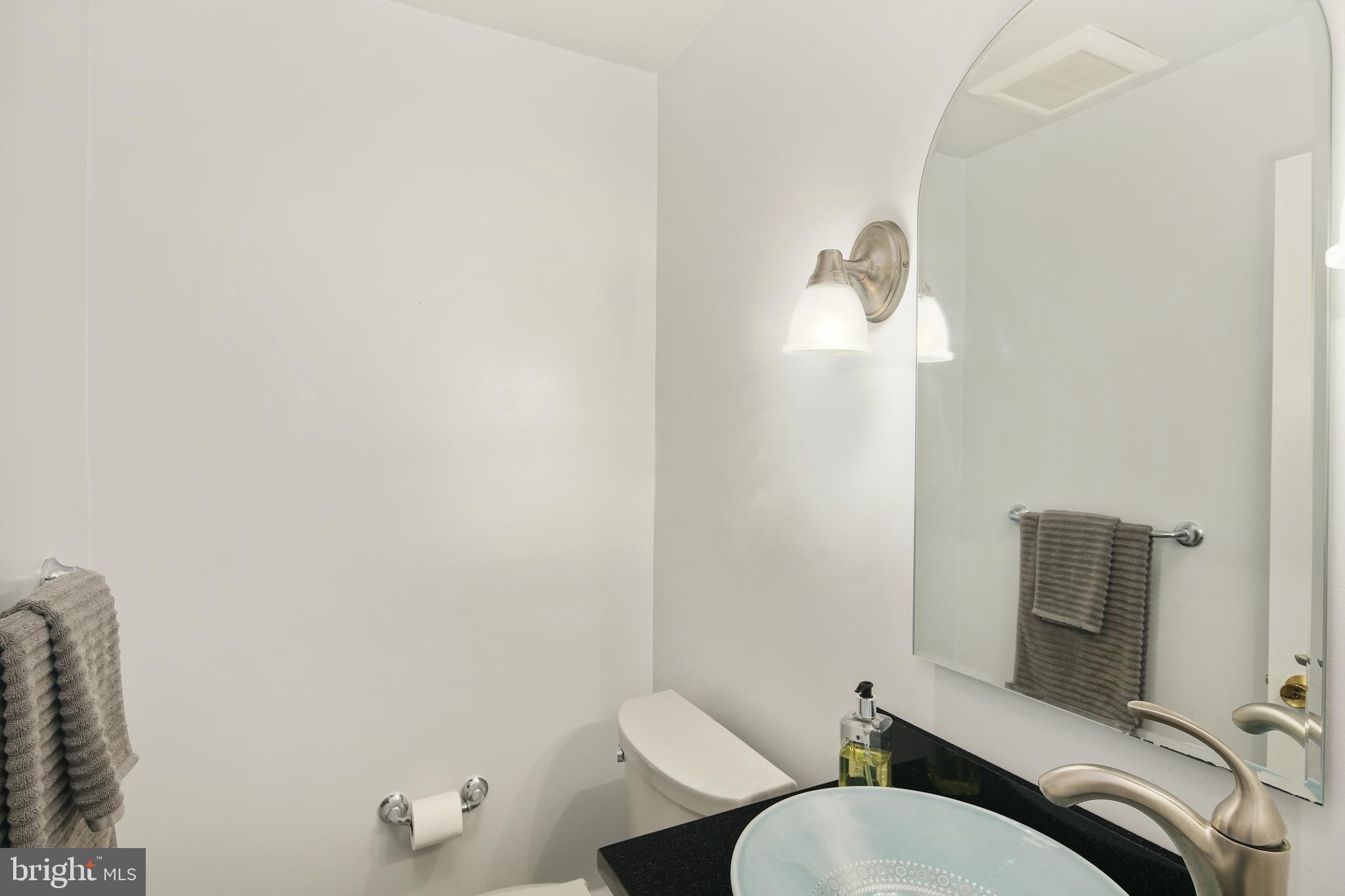 14 Forest View Road Rose Valley, PA 19086 - Photo 3 of 30 Powder Room