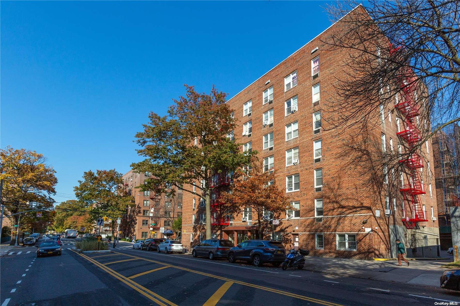 41-07 Bowne Street, Unit 3K Queens, NY 11355 - Photo 3 of 17 a view of city