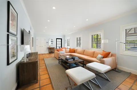 $1,250,000 | 408 Viscaya Avenue, Coral Gables, FL 33134