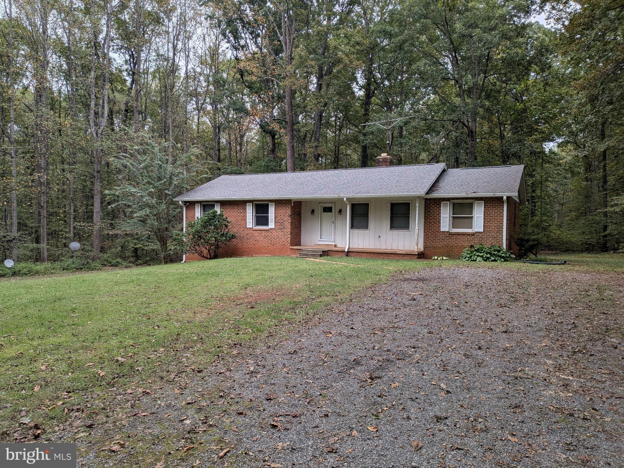 9511 Rogues Road Midland, VA 22728 - Photo 2 of 34 Charming home nestled in serene woodlands.