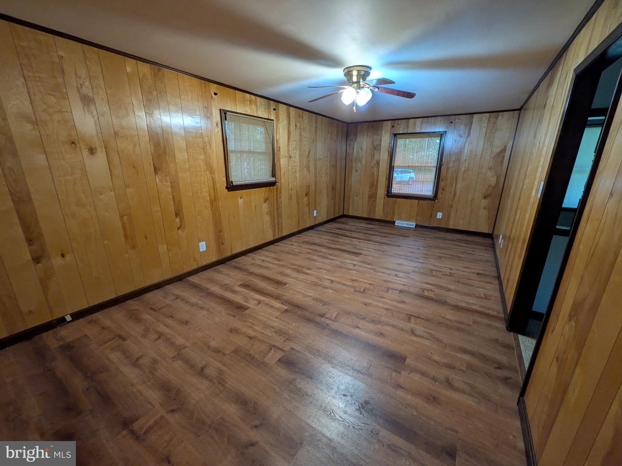 9511 Rogues Road Midland, VA 22728 - Photo 29 of 34 Cozy space with warm wooden accents.