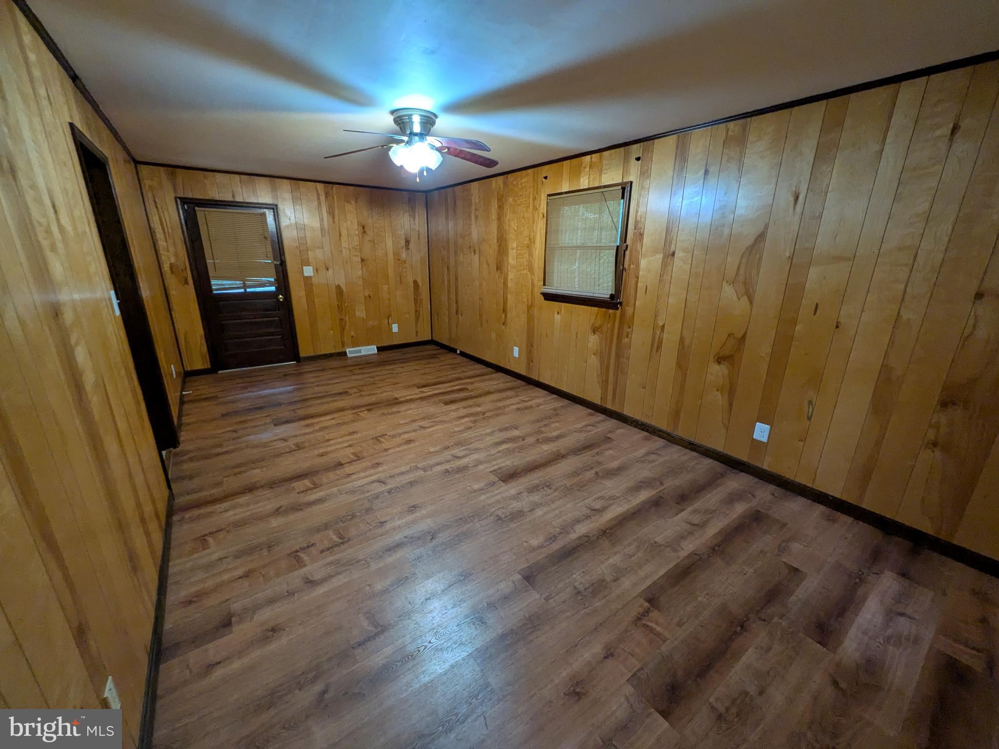 9511 Rogues Road Midland, VA 22728 - Photo 30 of 34 Cozy room with warm wooden accents.