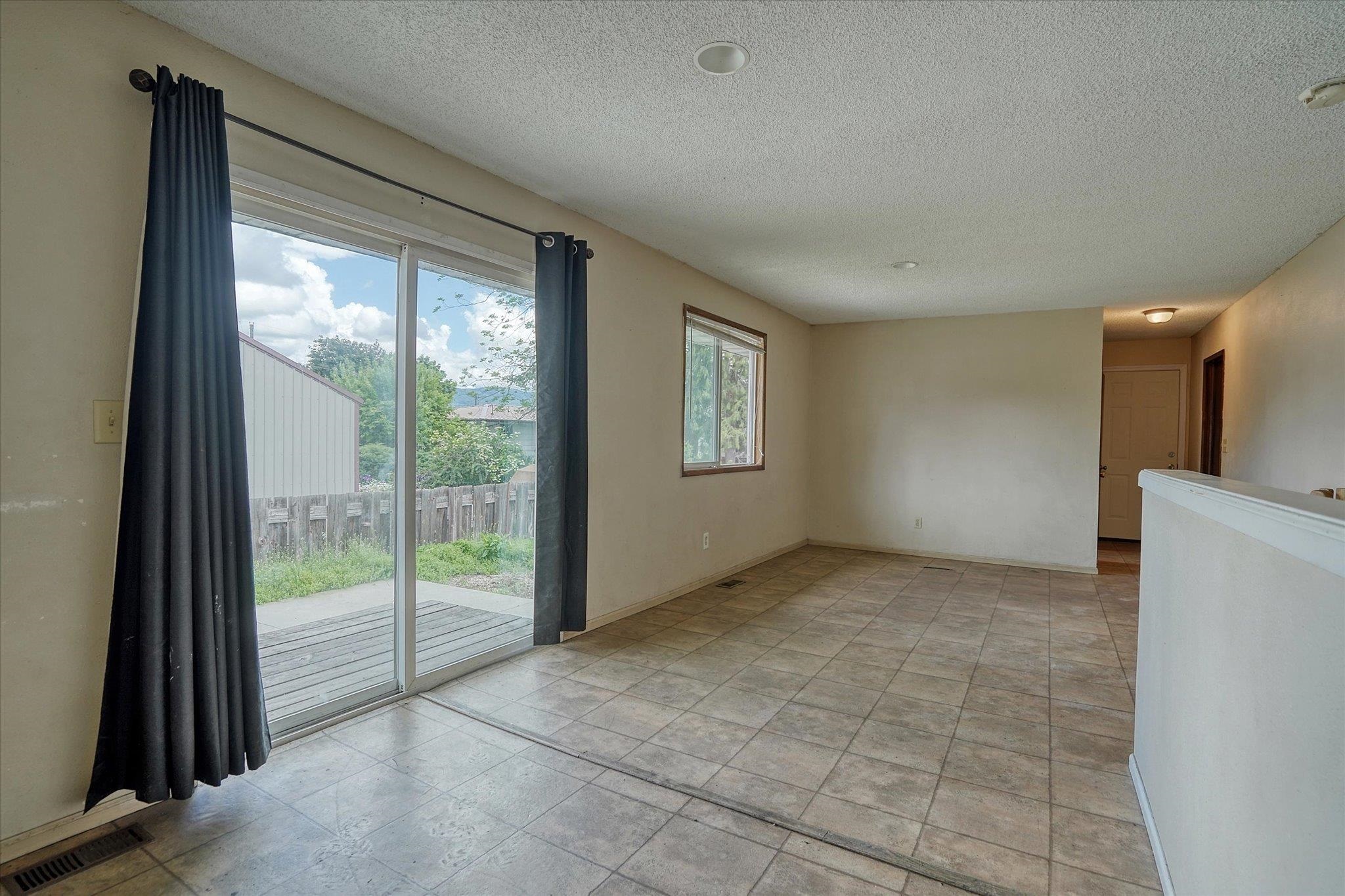 224 North Bannen Road Spokane Valley, WA 99216 - Photo 11 of 35