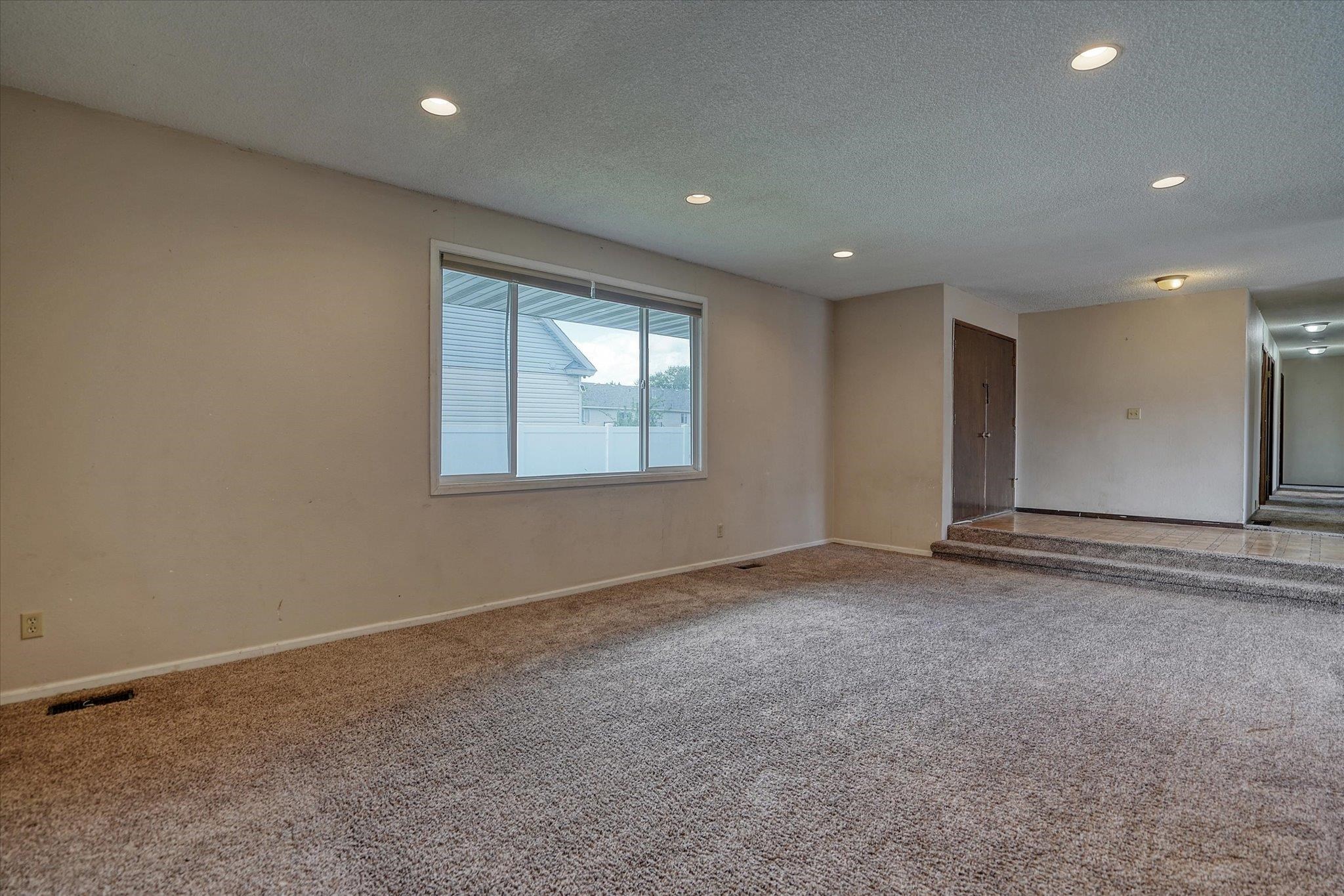224 North Bannen Road Spokane Valley, WA 99216 - Photo 5 of 35
