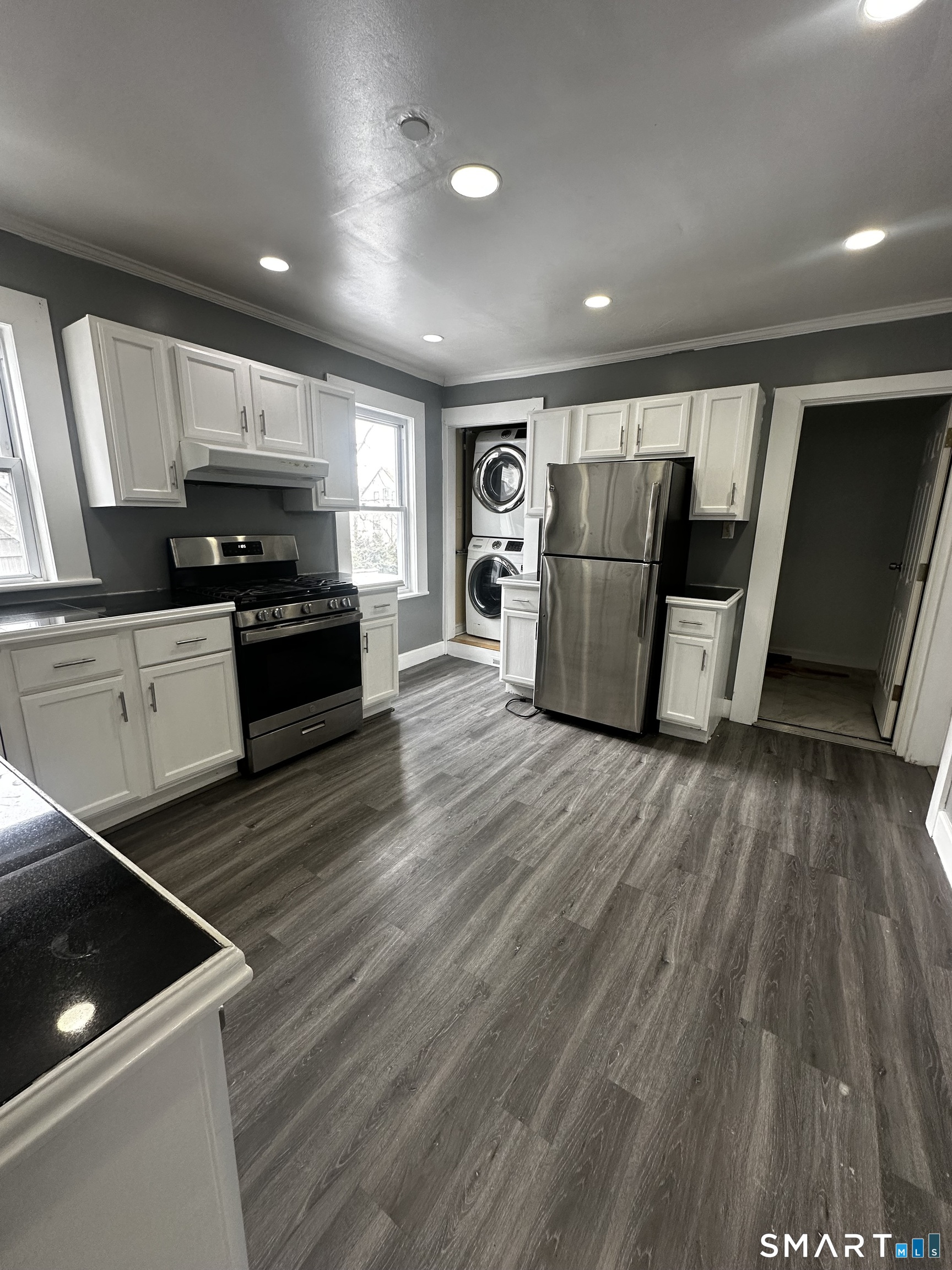 145 Lenox Avenue, Unit 2 Bridgeport, CT 06605 - Photo 5 of 10