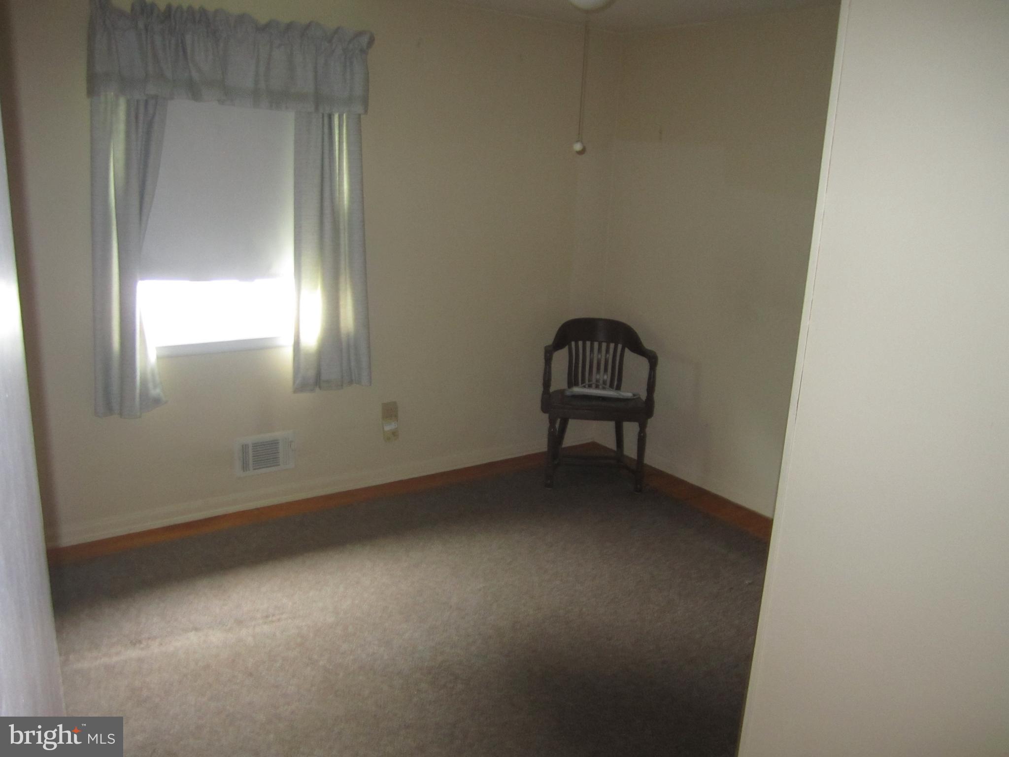 401 Homewood Road Linthicum, MD 21090 - Photo 12 of 28