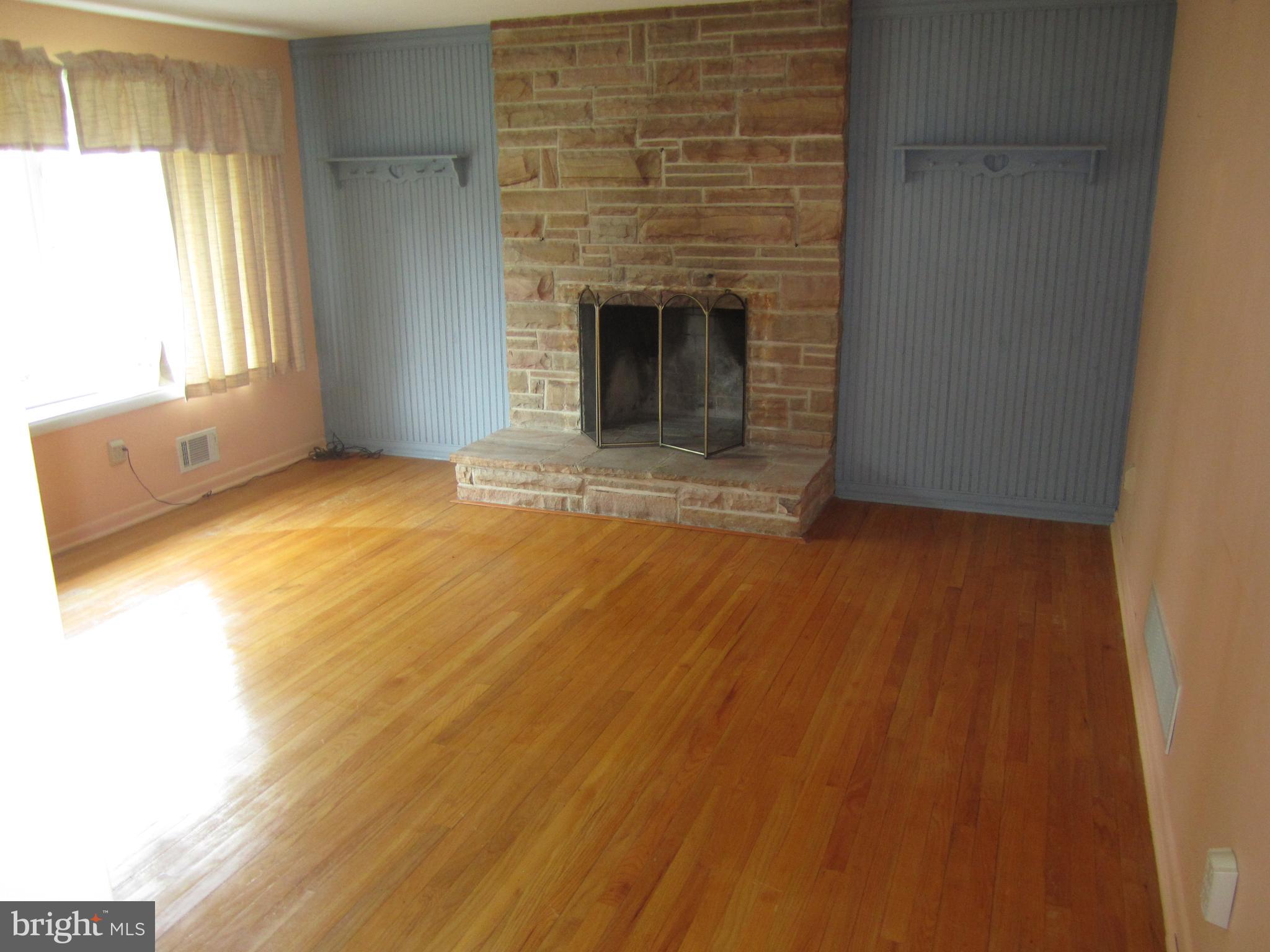 401 Homewood Road Linthicum, MD 21090 - Photo 4 of 28