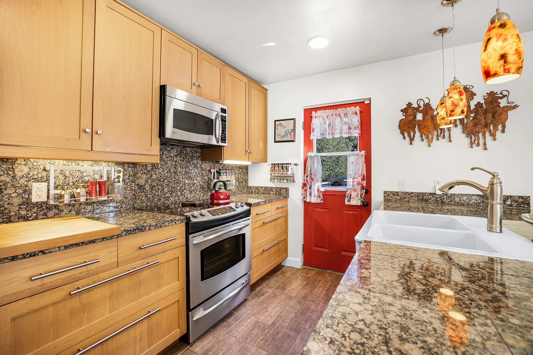34648 Navajo Road Julian, CA 92036 - Photo 10 of 32 Gallery Image 10