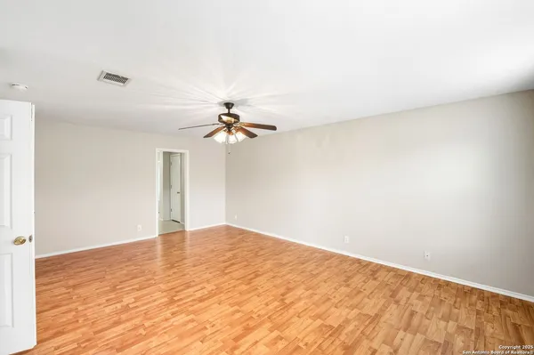 $2,195 | 8627 Tioga Pass, Helotes, TX 78023