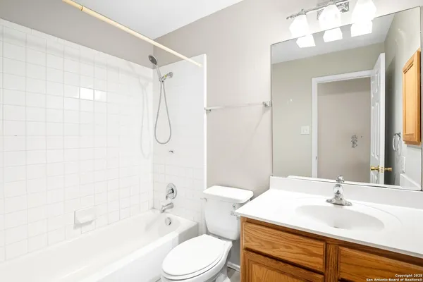 $2,195 | 8627 Tioga Pass, Helotes, TX 78023