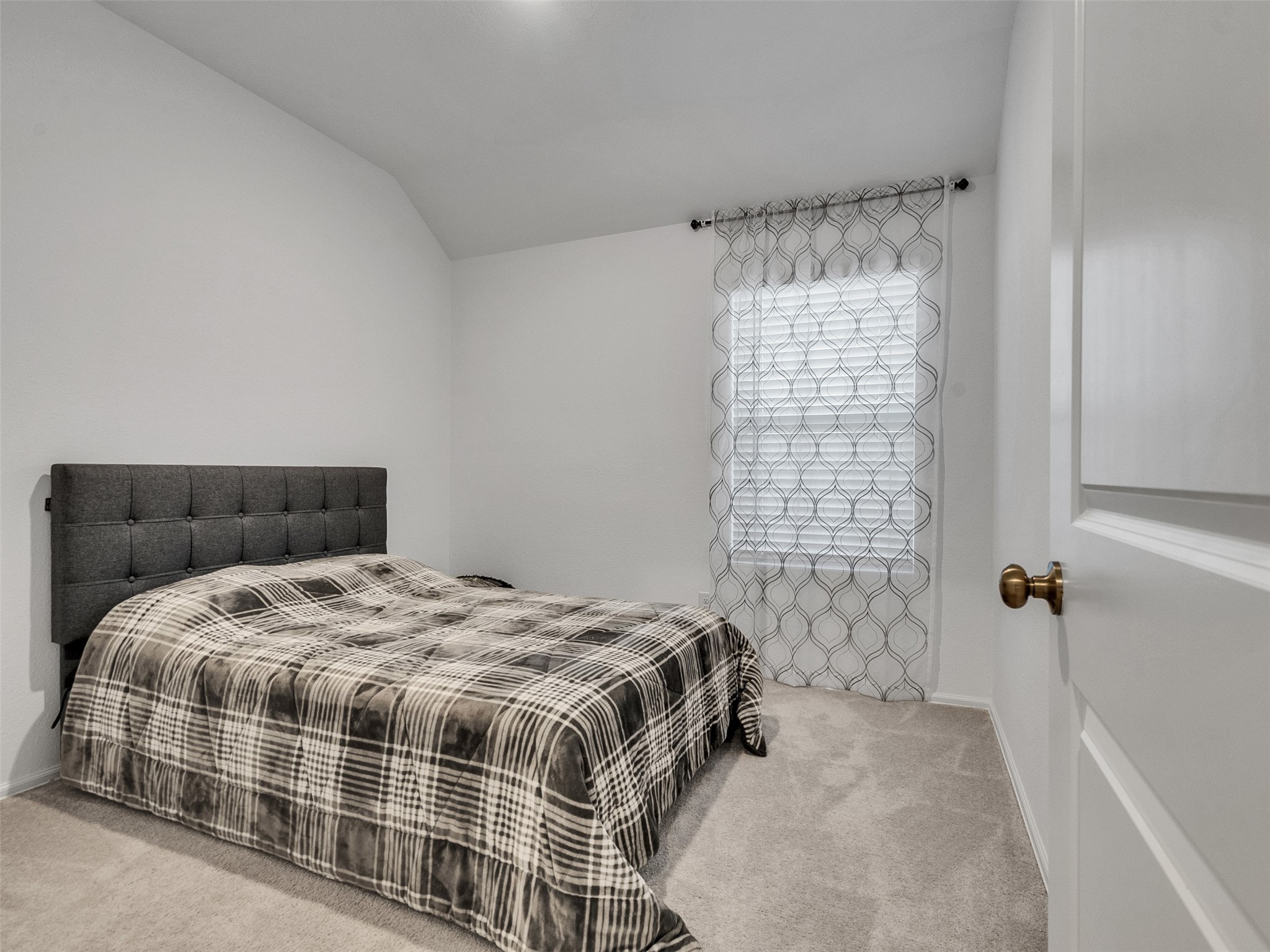 3019 Live Spgs Way Rosenberg, TX 77471 - Photo 17 of 36 a bedroom with a bed and a window