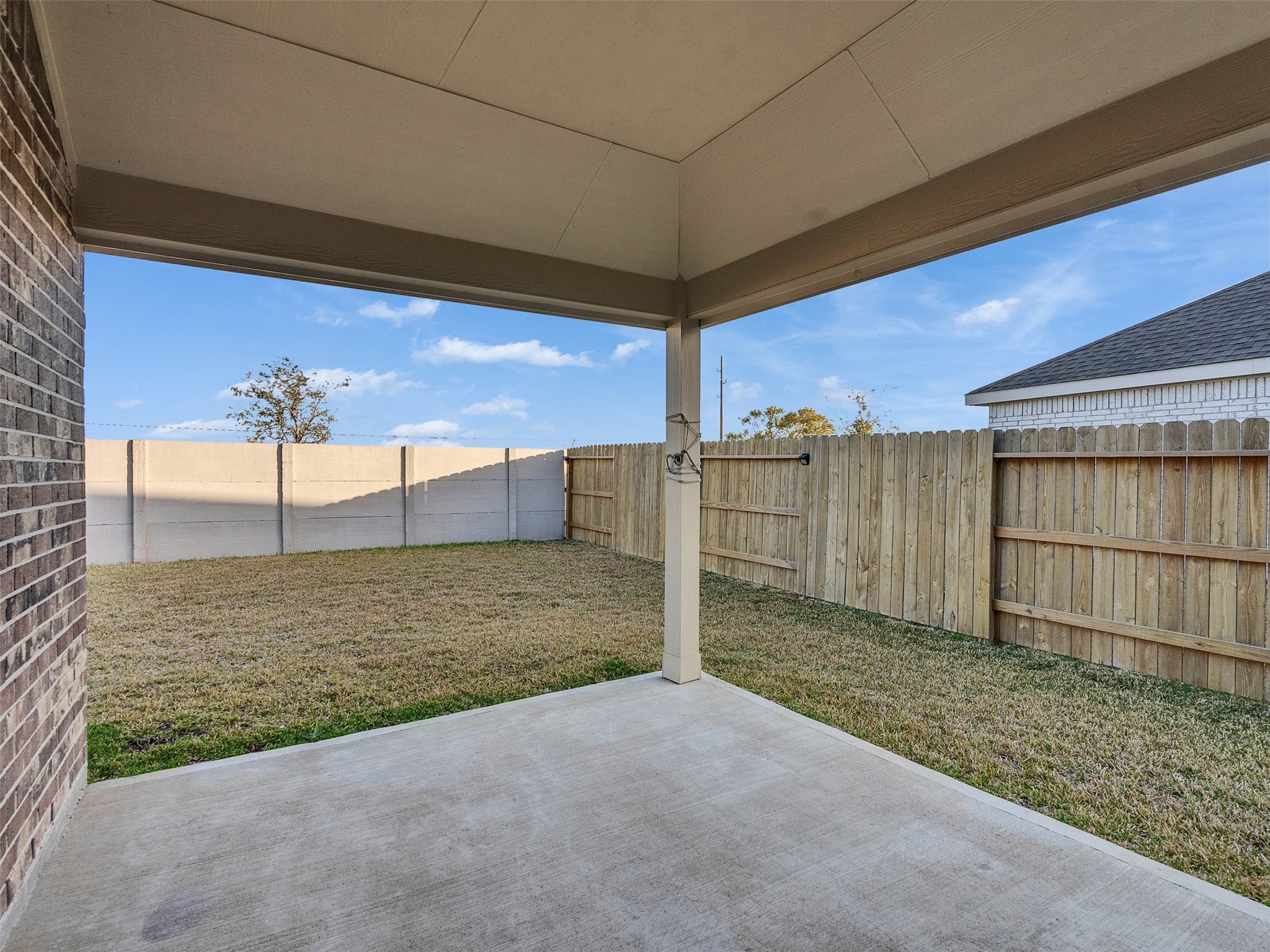 3019 Live Spgs Way Rosenberg, TX 77471 - Photo 4 of 36 a view of a backyard