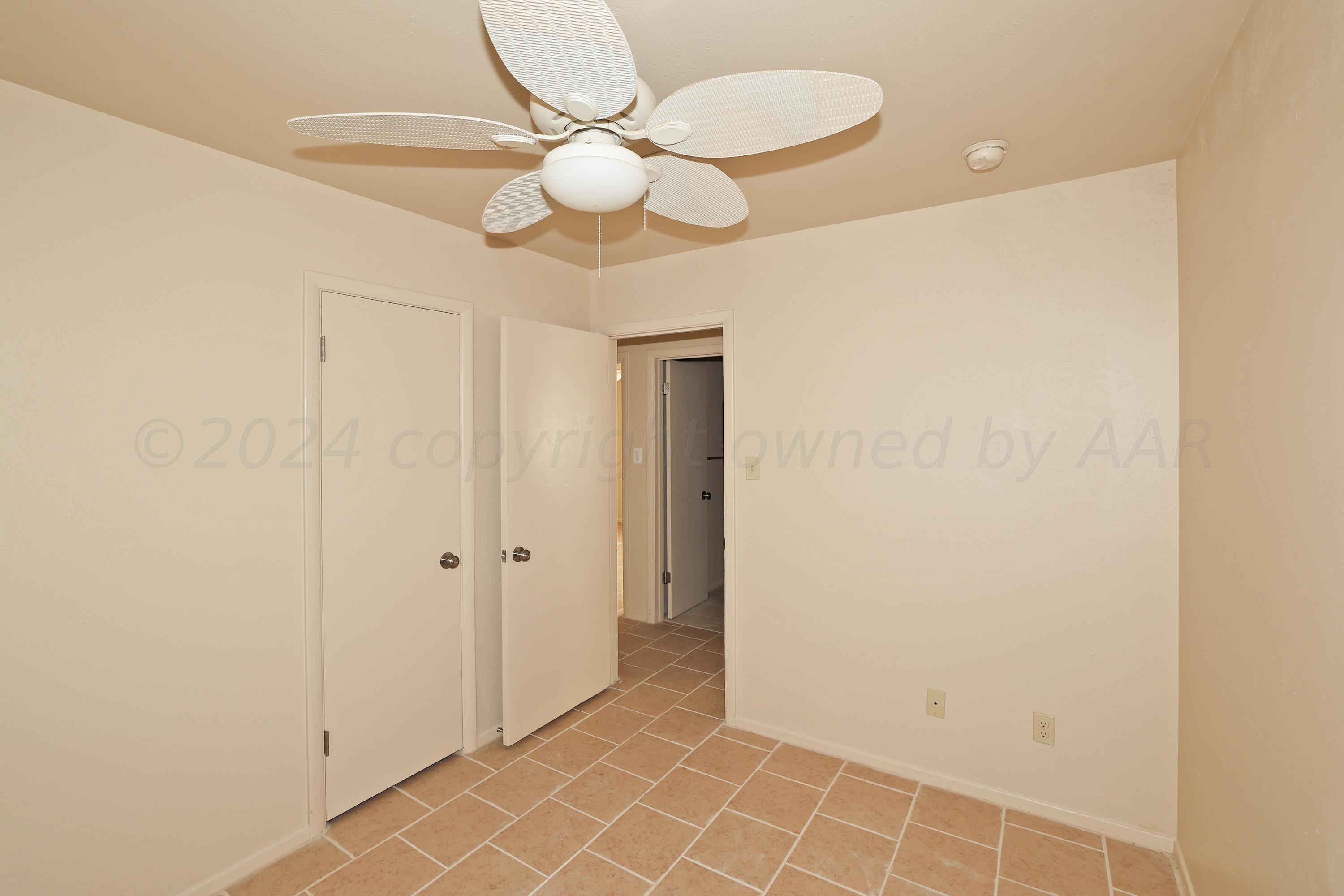 1232 Sycamore Avenue Amarillo, TX 79107 - Photo 16 of 19 a view of an empty room