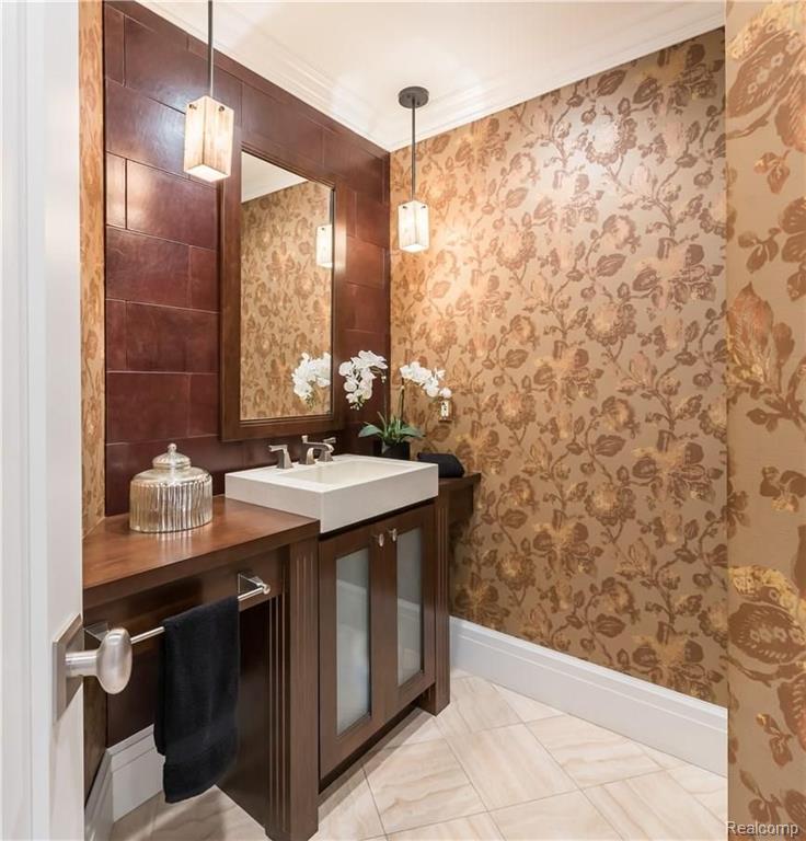 570 Haverhill Road Bloomfield Hills, MI 48304 - Photo 15 of 32