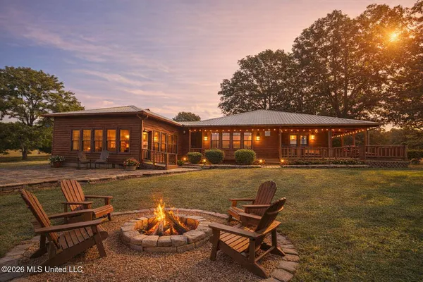 $465,000 | 3876 Bett-Thyatira Road, Coldwater, MS 38618