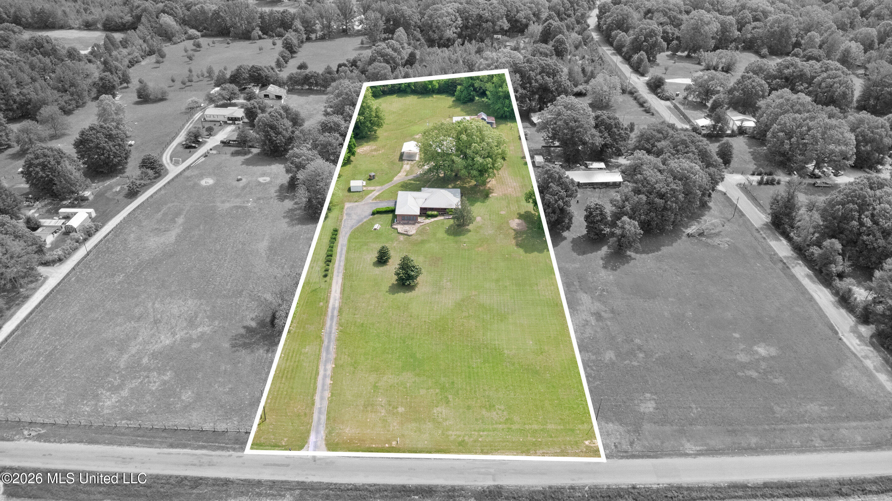 3876 Bett-Thyatira Road Coldwater, MS 38618 - Photo 23 of 41 42_dji_0015_print lot lines