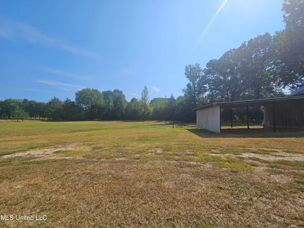 $465,000 | 3876 Bett-Thyatira Road, Coldwater, MS 38618