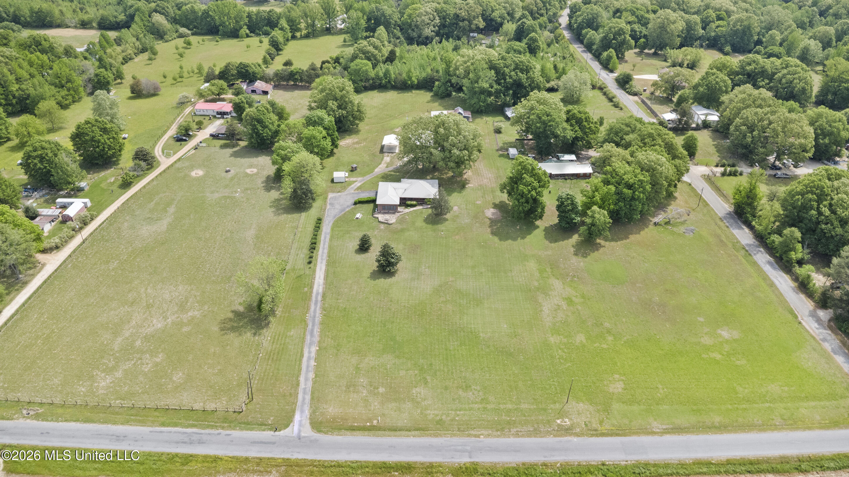 3876 Bett-Thyatira Road Coldwater, MS 38618 - Photo 24 of 41 43_dji_0015_print