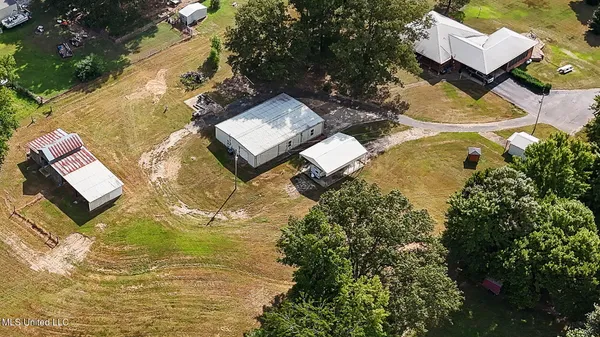 $465,000 | 3876 Bett-Thyatira Road, Coldwater, MS 38618