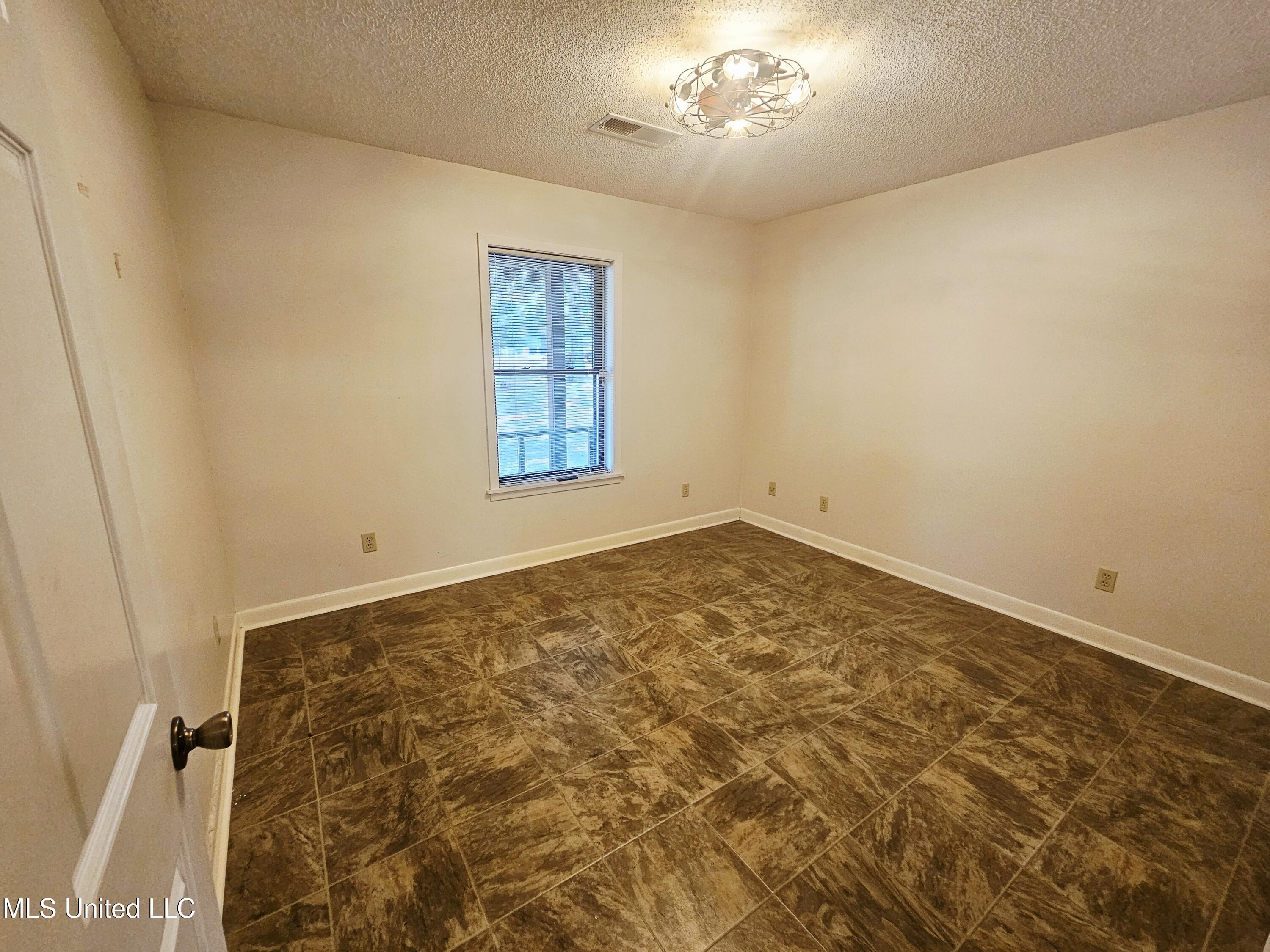 3876 Bett-Thyatira Road Coldwater, MS 38618 - Photo 29 of 72 20250915_111927