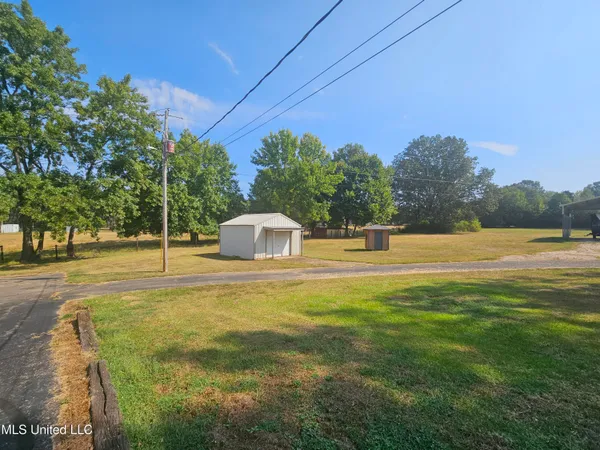 $465,000 | 3876 Bett-Thyatira Road, Coldwater, MS 38618