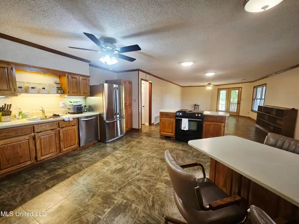 $465,000 | 3876 Bett-Thyatira Road, Coldwater, MS 38618