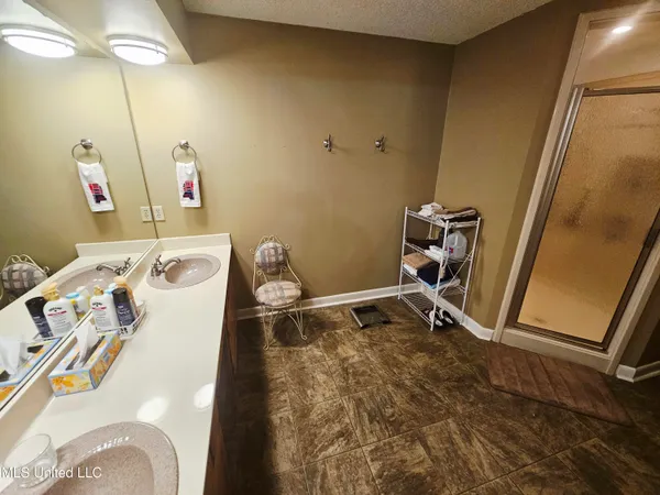 $465,000 | 3876 Bett-Thyatira Road, Coldwater, MS 38618