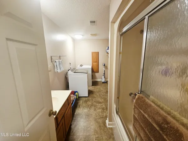 $465,000 | 3876 Bett-Thyatira Road, Coldwater, MS 38618