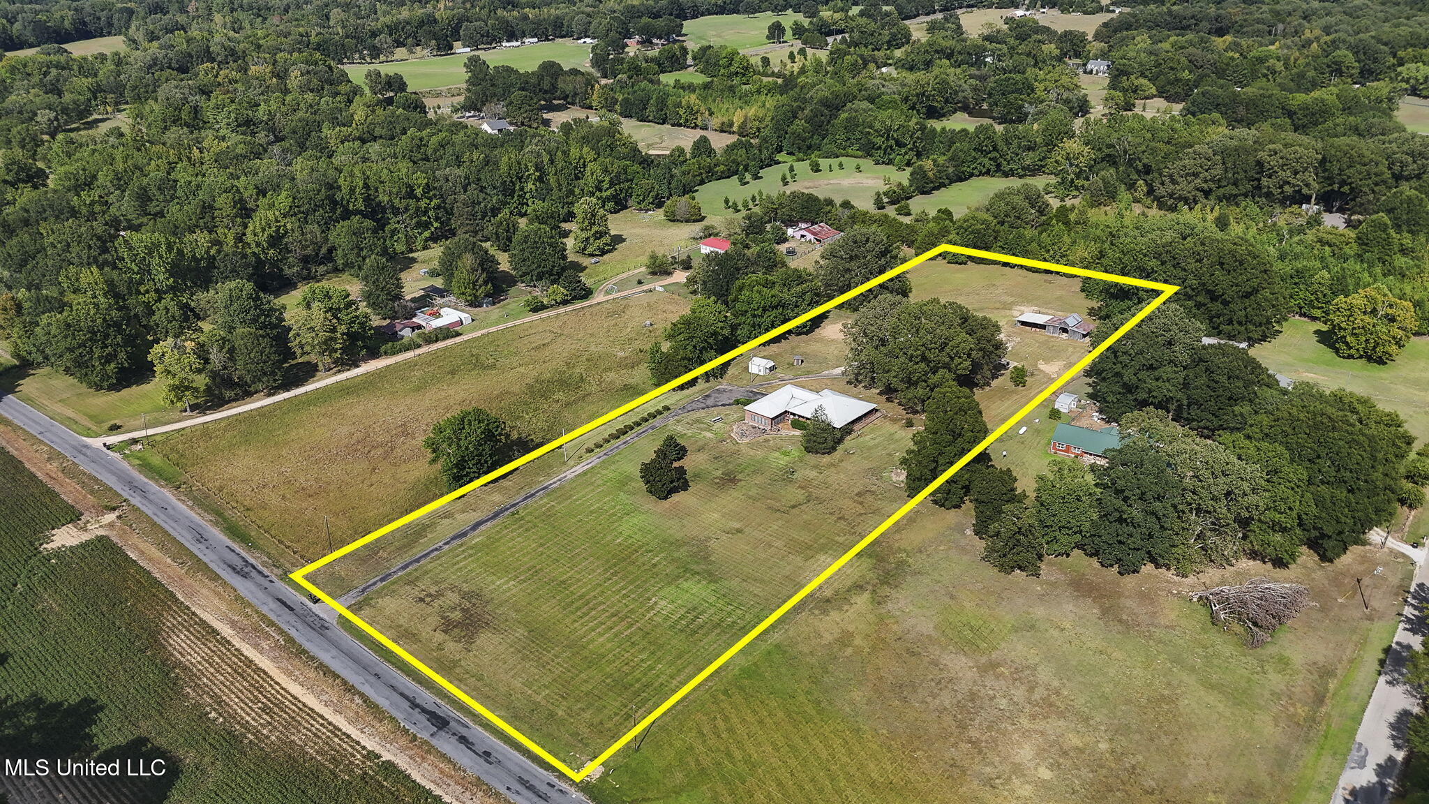 3876 Bett-Thyatira Road Coldwater, MS 38618 - Photo 67 of 72 8-web-or-mls-3876 Bett-Thyatira Rd-05