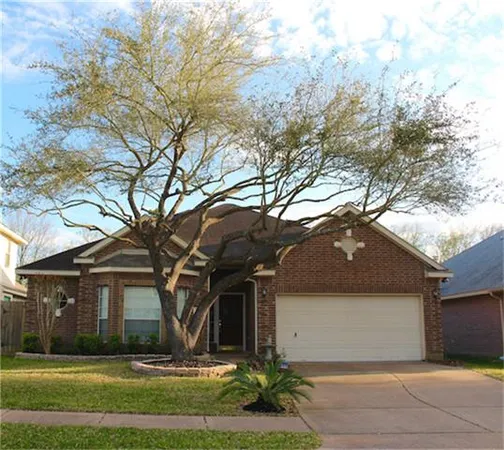 $2,200 | 3714 Sheldon Drive, Pearland, TX 77584