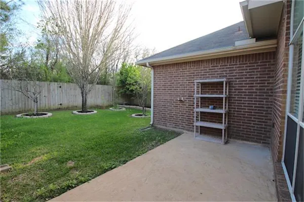 $2,200 | 3714 Sheldon Drive, Pearland, TX 77584