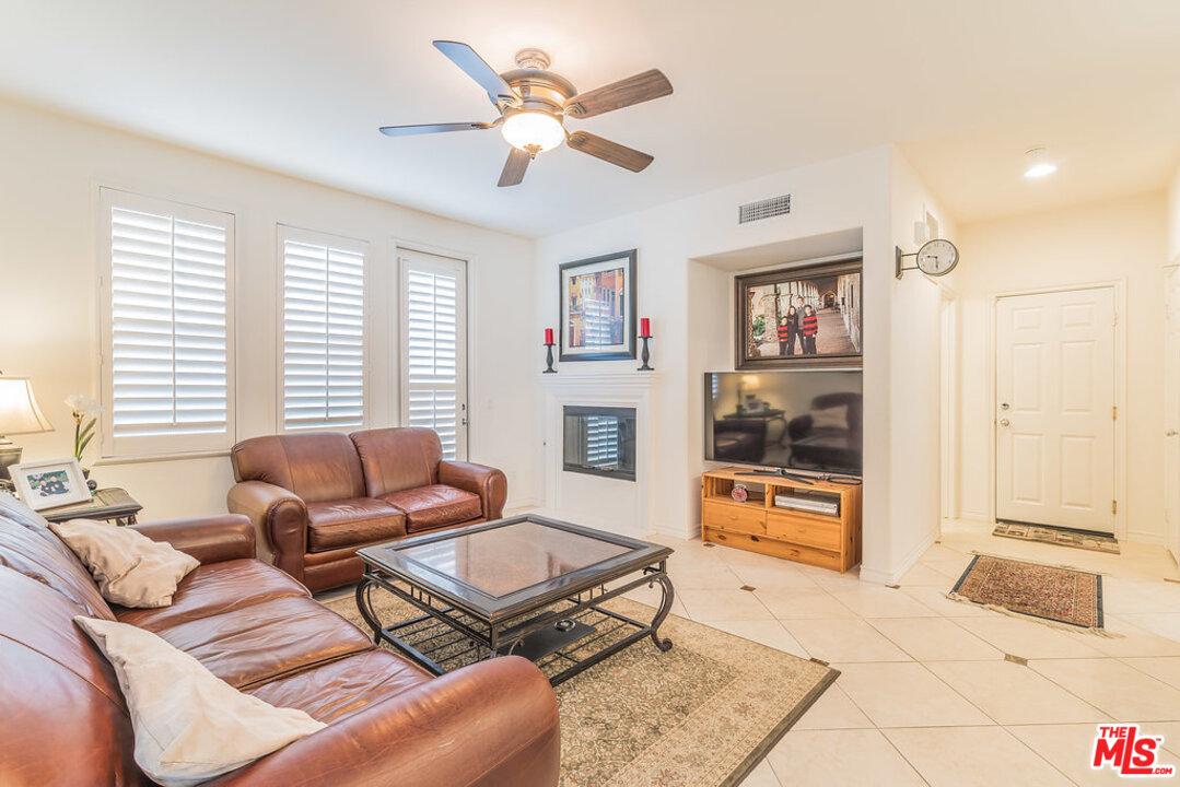 22 Conservatory Drive Ladera Ranch, CA 92694 - Photo 17 of 32