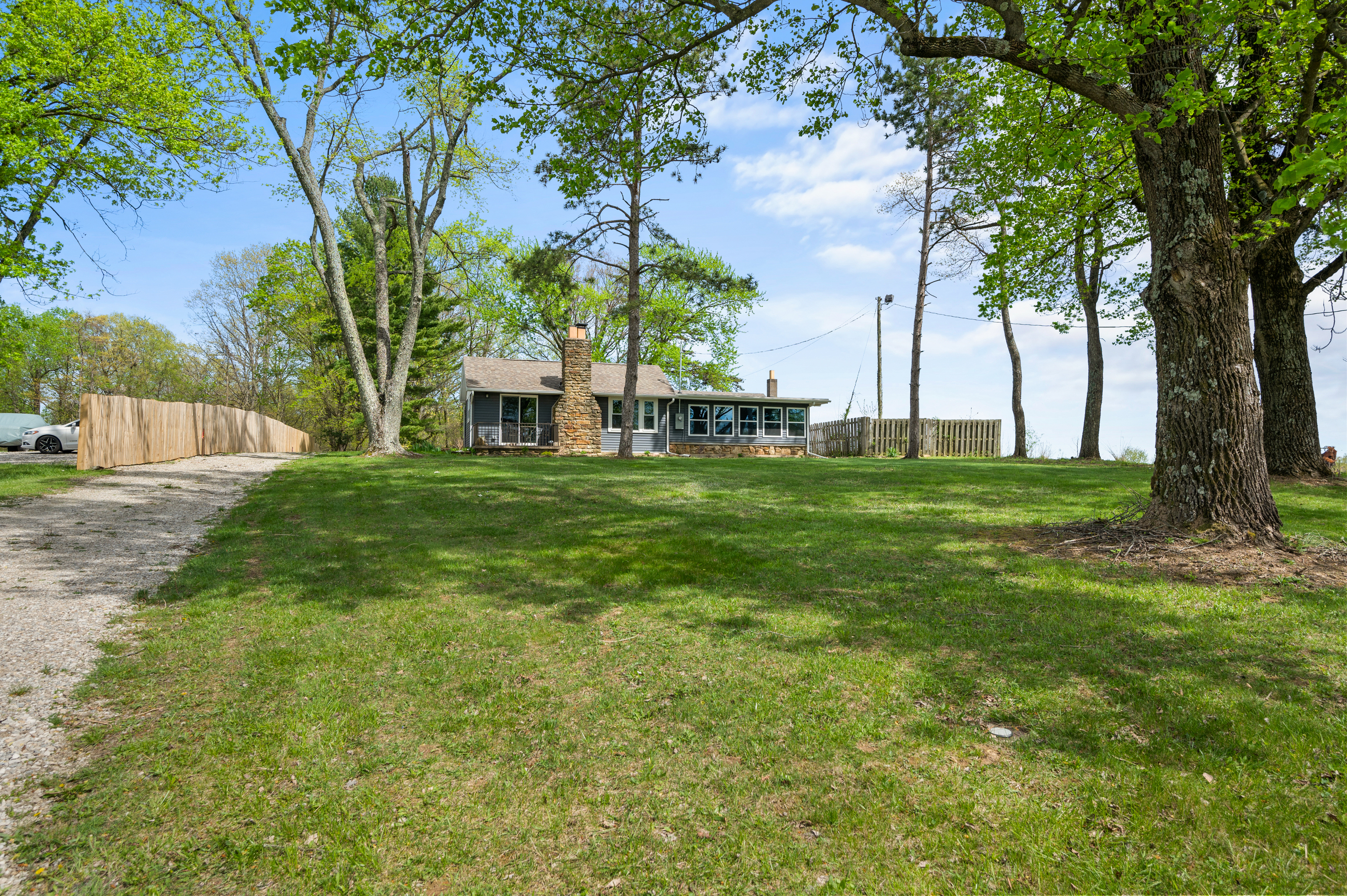 463 Nelson Ridge Road Columbus, IN 47201 - Photo 4 of 55