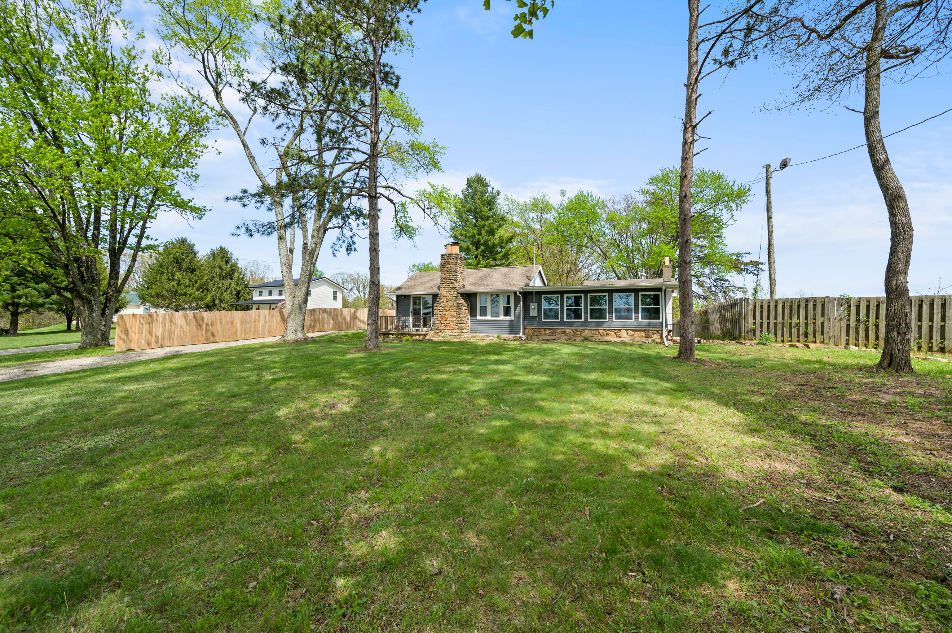 463 Nelson Ridge Road Columbus, IN 47201 - Photo 5 of 55