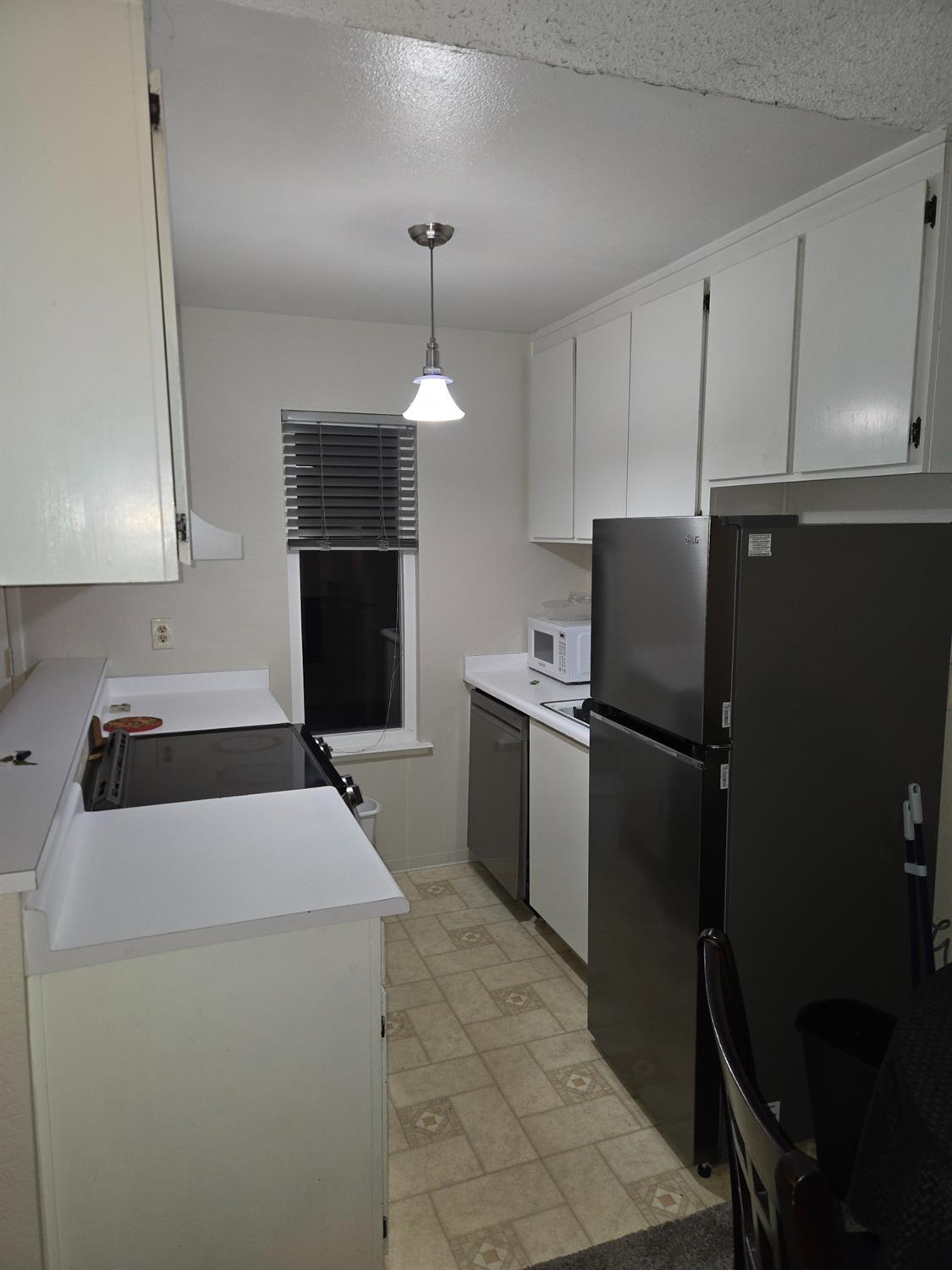 6724 Plymouth Road, Unit 24 Stockton, CA 95207 - Photo 7 of 33