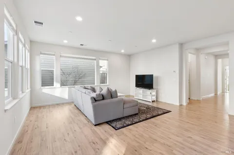 $849,000 | 1630 Winterberry Lane, Rohnert Park, CA 94928