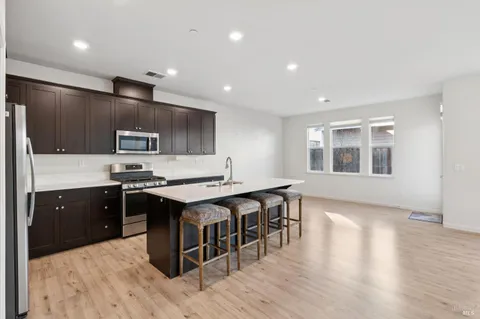 $849,000 | 1630 Winterberry Lane, Rohnert Park, CA 94928