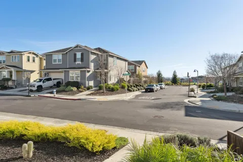 $849,000 | 1630 Winterberry Lane, Rohnert Park, CA 94928