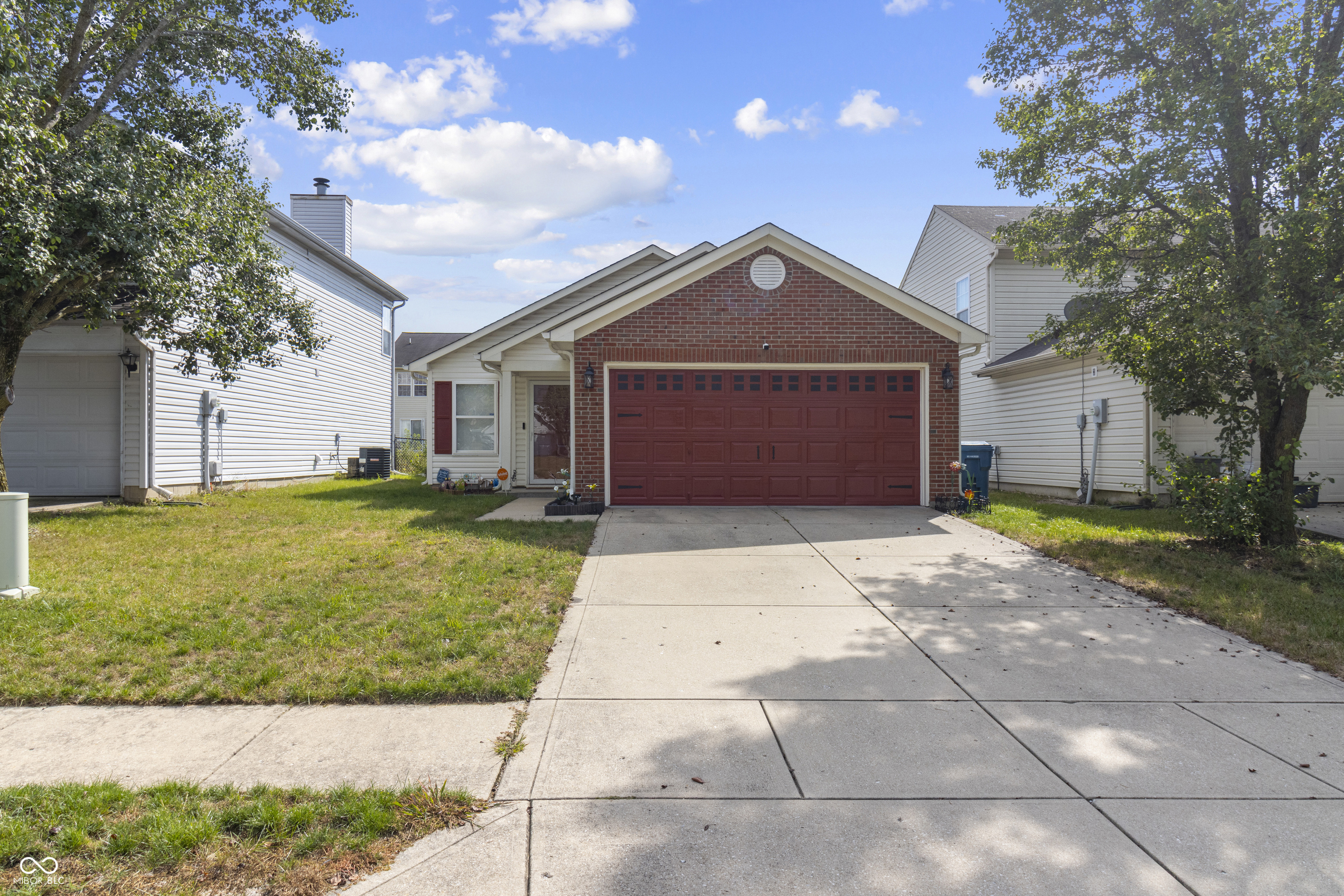 2611 Santaro Court Indianapolis, IN 46217 - Photo 1 of 20