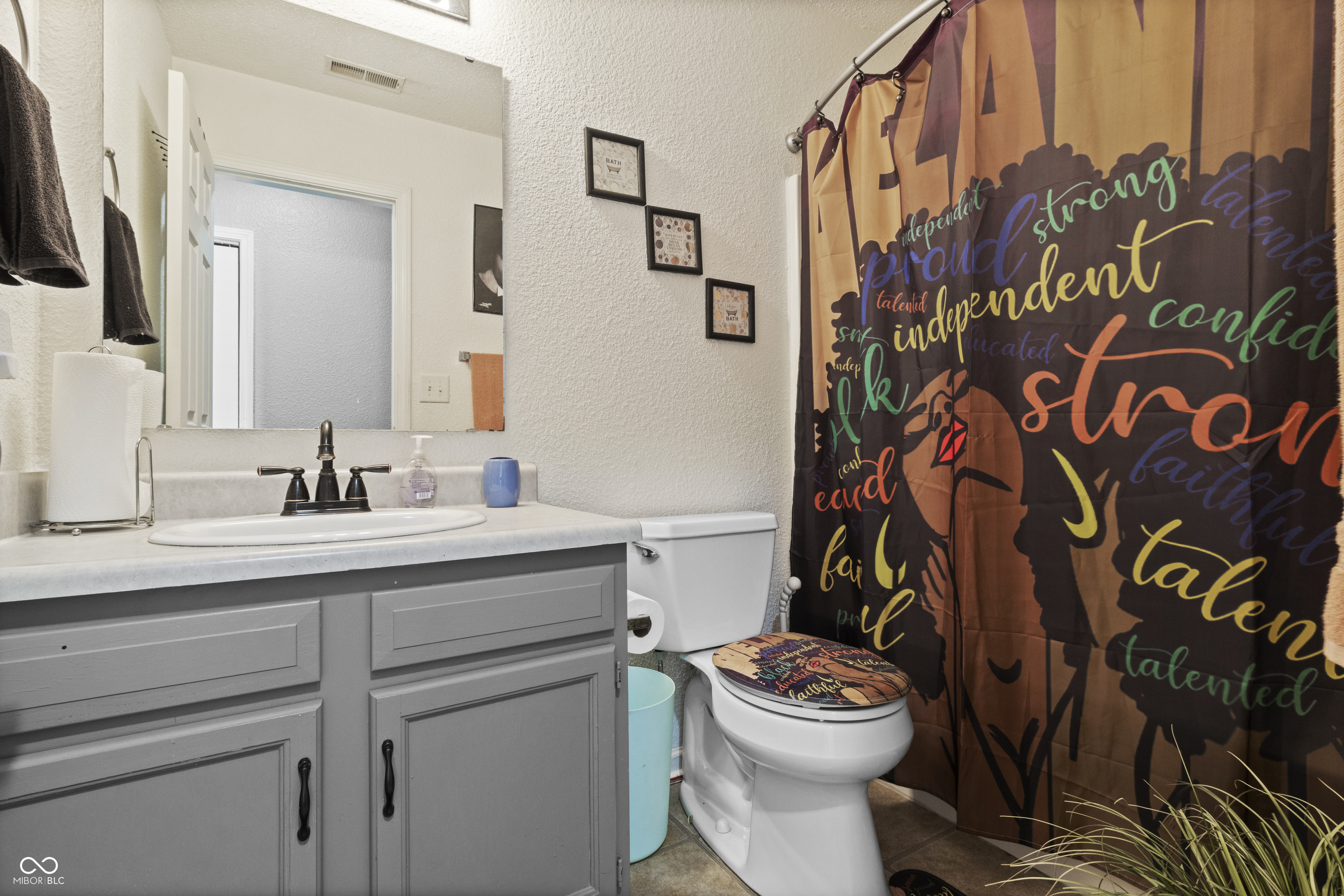 2611 Santaro Court Indianapolis, IN 46217 - Photo 18 of 20