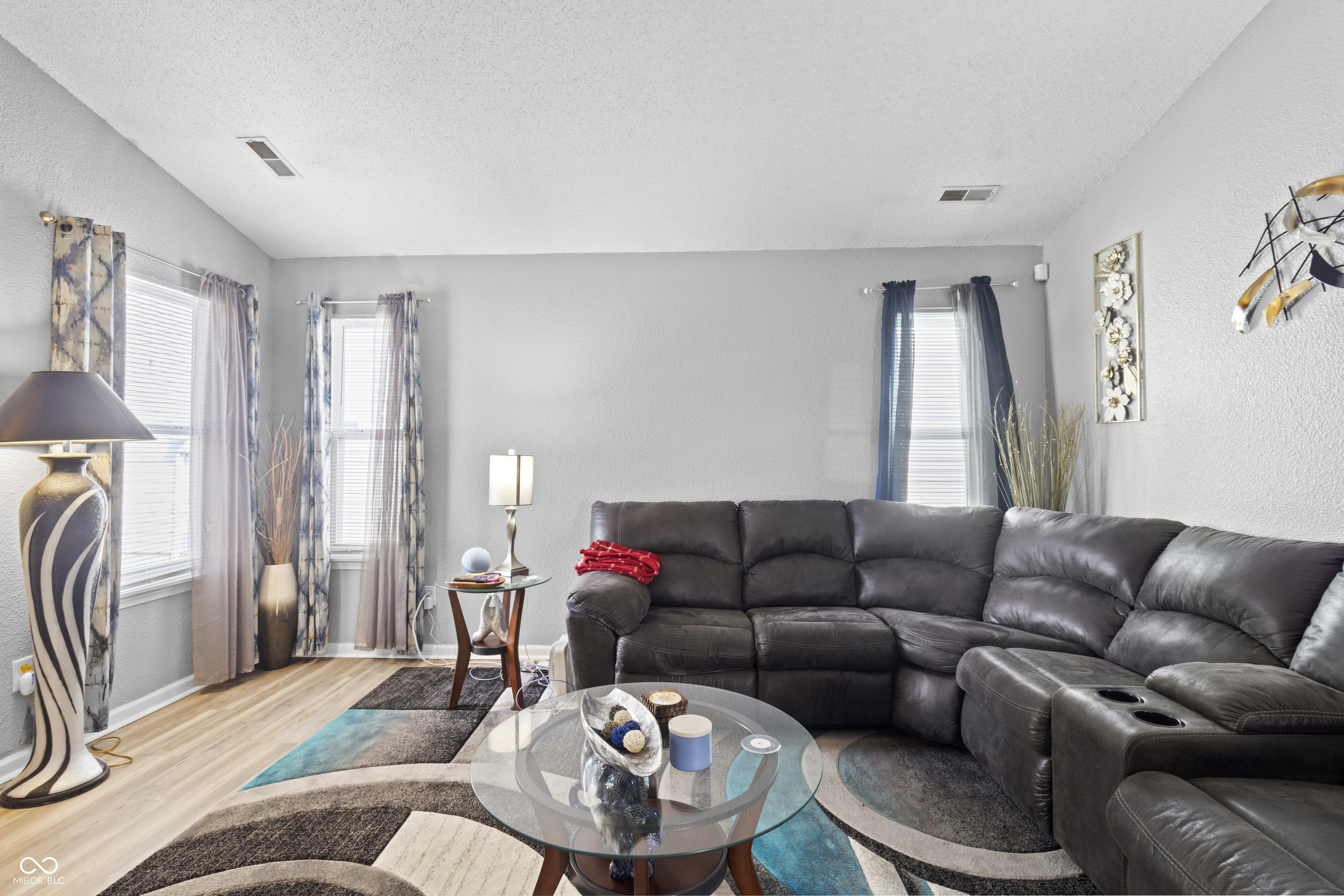 2611 Santaro Court Indianapolis, IN 46217 - Photo 4 of 20