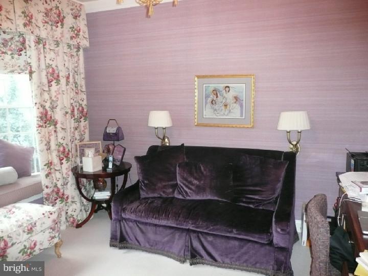 19 Old Forest Road Newtown Square, PA 19073 - Photo 3 of 8 Gallery Image 3