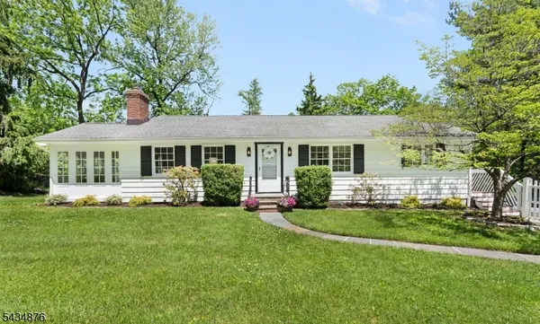 $845,000 | 109 Anderson Hill Road, Bernardsville, NJ 07924